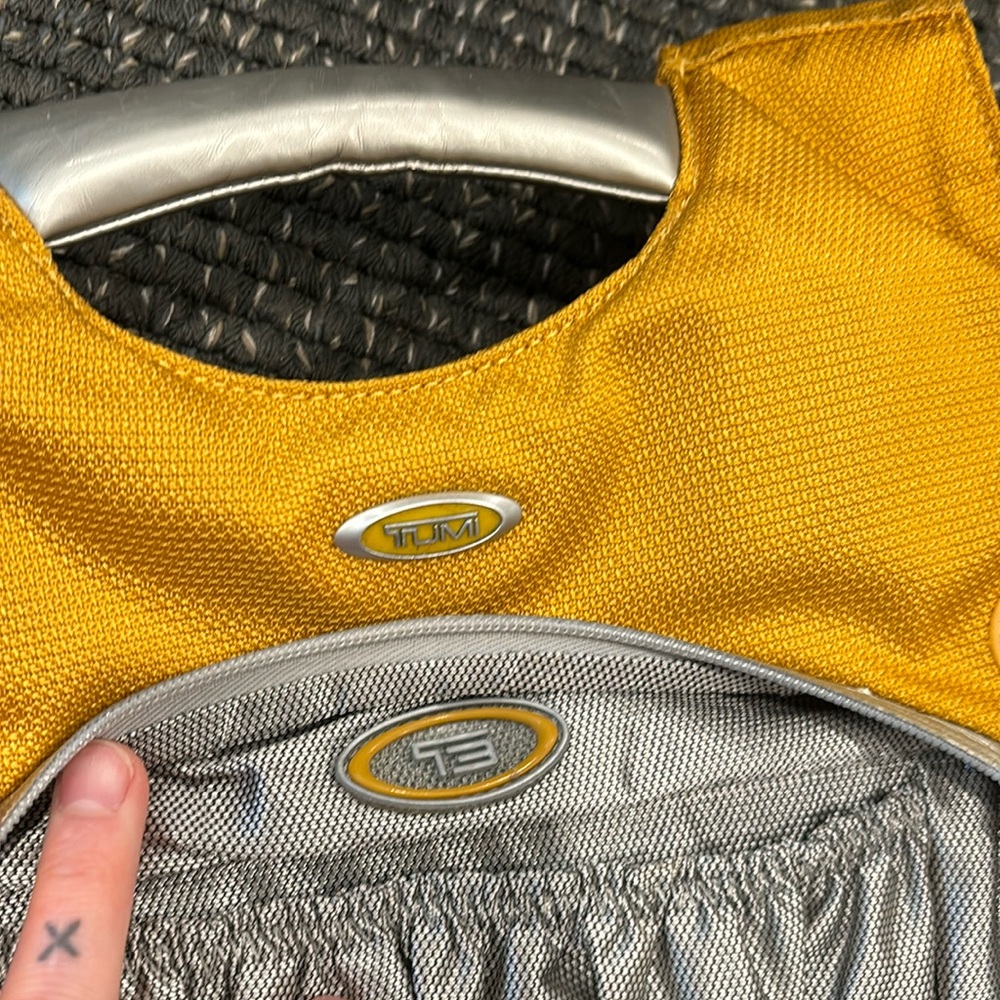 Tumi yellow backpack - Picture 4 of 10